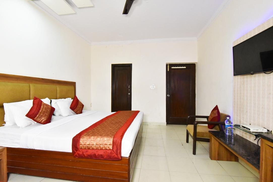 Hotel B-Comfort Amritsar Bagian luar foto