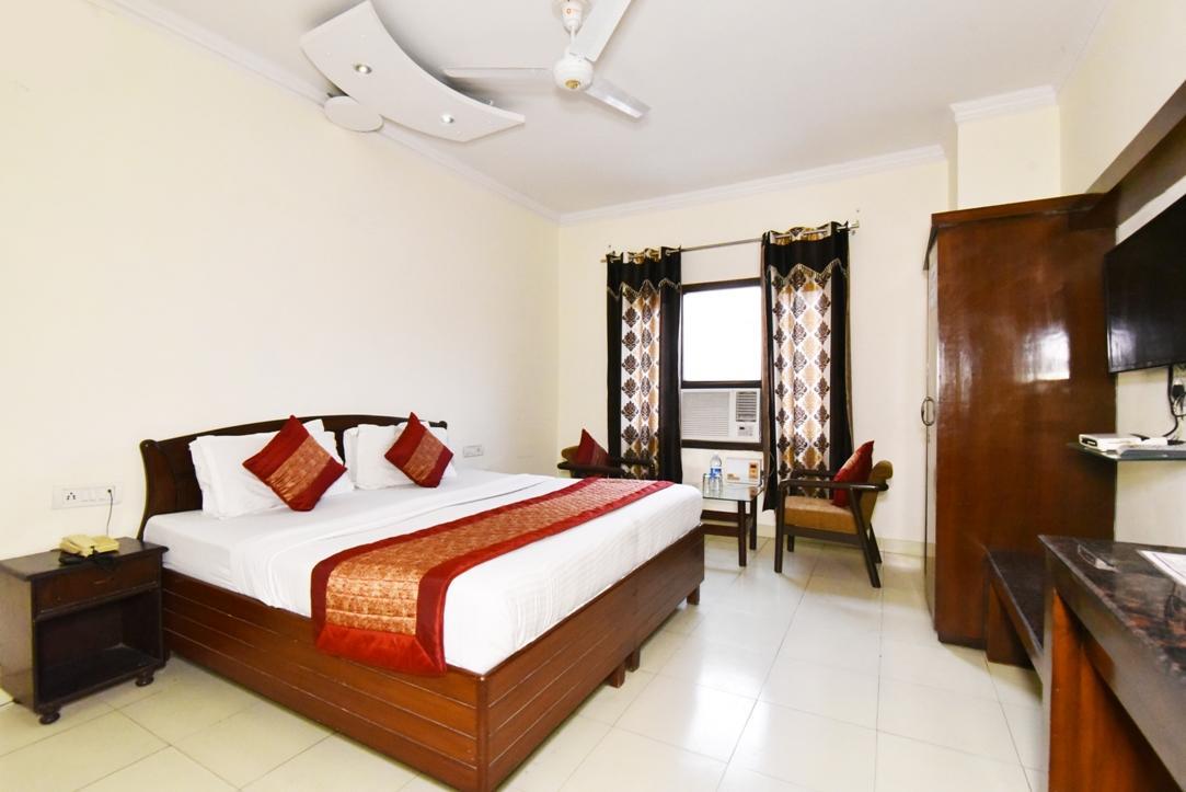 Hotel B-Comfort Amritsar Bagian luar foto