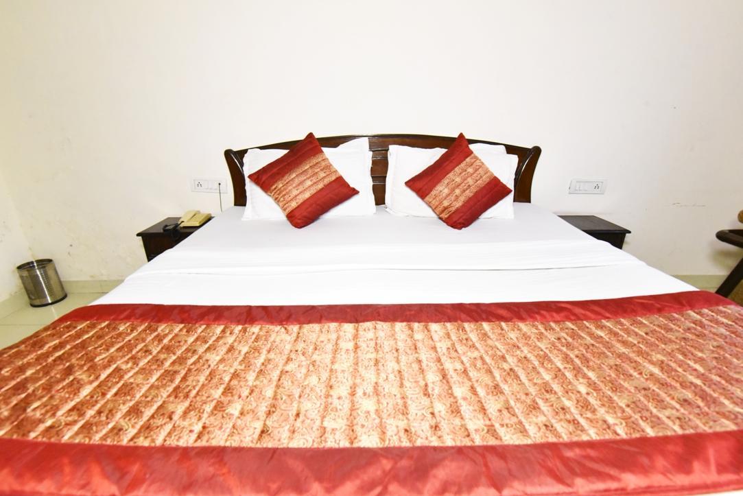 Hotel B-Comfort Amritsar Bagian luar foto
