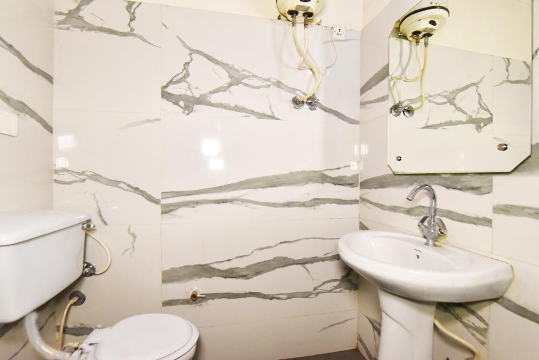 Hotel B-Comfort Amritsar Bagian luar foto